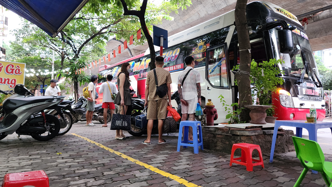 Hoạt động bán vé, đón khách diễn ra công khai suốt nhiều năm nay. Ảnh chụp ngày 25/6/2024.