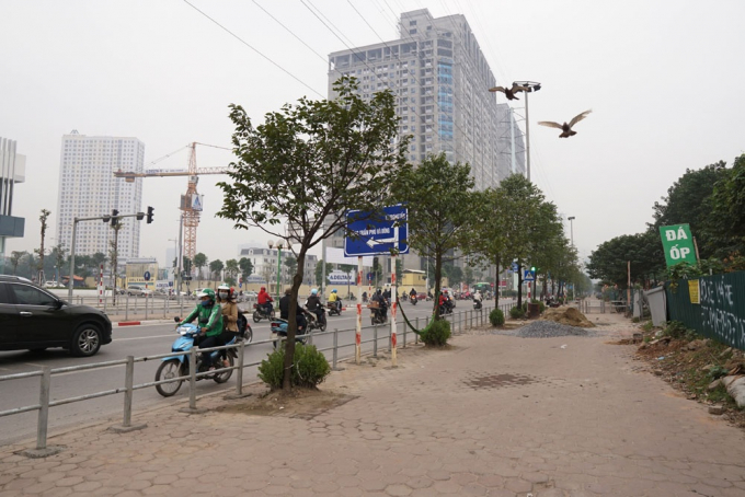 Hàng barie từ ngã 3 Mỗ Lao - Tố Hữu đến Trung Văn đến nay vẫn luôn phát huy hiệu quả