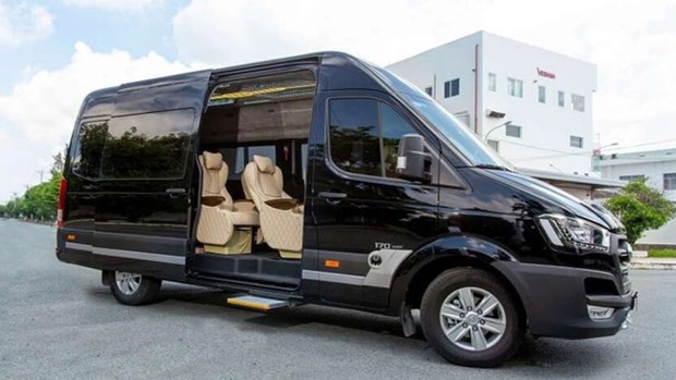 Nghị định không cấm việc cải tạo xe có sức chứa từ 10 chỗ trở lên thành xe ô tô dưới 10 chỗ để phục vụ vận chuyển nội bộ hoặc phục vụ nhu cầu cá nhân