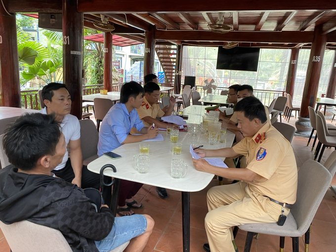 Tuyên truyền, ký cam kết tại bãi tắm Nghi Xuân, Hà Tĩnh
