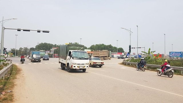 Nút giao QL1 với QL31 thuộc địa phận xã Dĩnh Trì là điểm phức tạp về TNGT