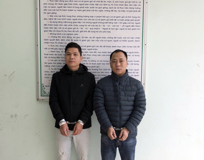 Hai đối tượng tấn công CSGT khi đo nồng độ cồn bị tạm giữ.