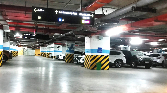 Gần 90% số phương tiện có nhu cầu đang đỗ tại các điểm đỗ xe của chung cư, khu đô thị, sân cơ quan, công sở…Ảnh: VGP/Bích Phương
