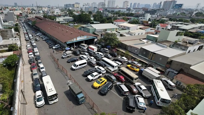 Chính phủ yêu cầu giải quyết dứt điểm tình trạng ách tắc đăng kiểm