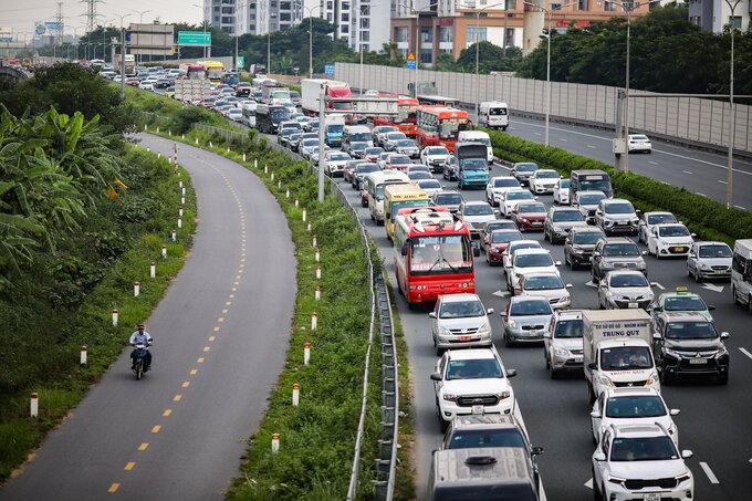 Việt Nam lọt tốp quốc gia có tỷ lệ nạn nhân tử vong do TNGT đường bộ giảm từ 30-49% trong giai đoạn 2011-2020.
