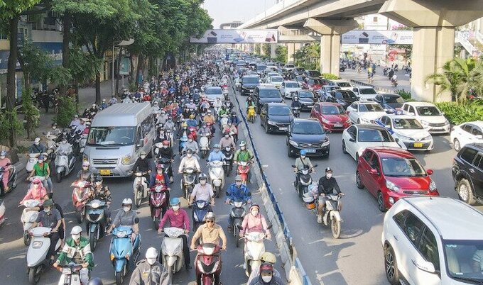 Việc rào chắn đường Nguyễn Trãi nhằm phục vụ thi công dự án hệ thống xử lý nước thải Yên Xá