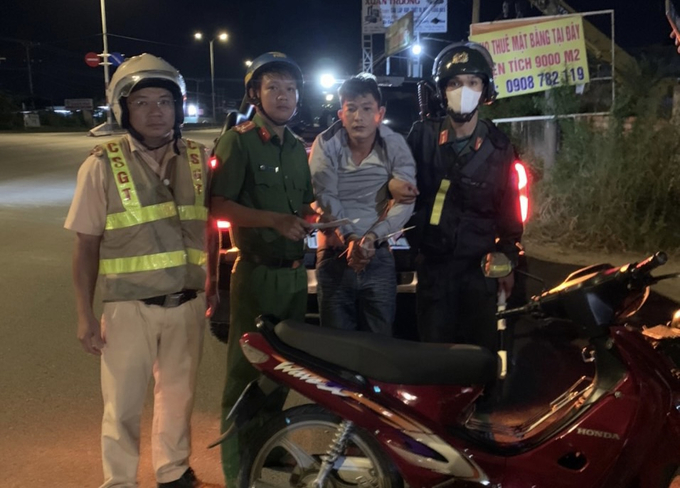 CSGT tỉnh Bà Rịa - Vũng Tàu bắt đối tượng trốn truy nã