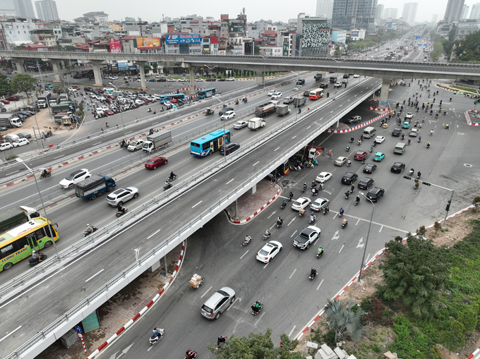 Cầu vượt Mai Dịch