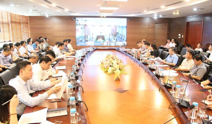 Hội nghị được tổ chức theo hình thức trực tiếp và trực tuyến