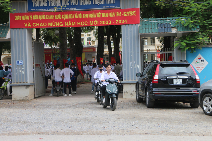 Với lỗi không đội mũ bảo hiểm, người vi phạm có thể bị phạt từ 400.000 đồng đến 600.000 đồng