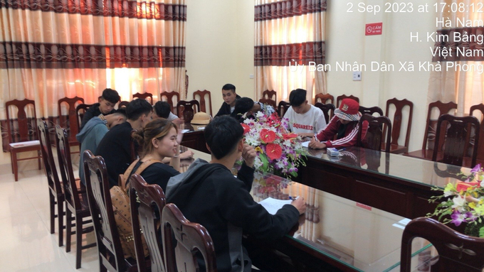 Các nam, nữ thanh thiếu niên ở Hà Nội bị phát hiện
