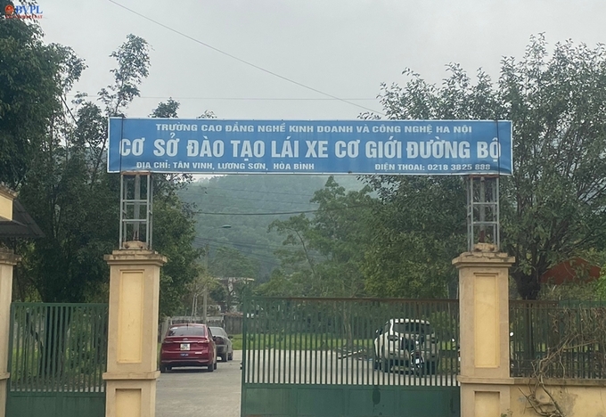 Cơ sở đào tạo và sát hạch lái xe cơ giới đường bộ tại xã Tân Vinh, huyện Lương Sơn, tỉnh Hoà Bình. Ảnh: Phòng 1, VKSND tỉnh Hòa Bình