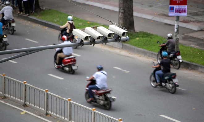 Phía cục đang đề xuất cơ chế trả tiền cho người gửi video vi phạm giao thông, đồng thời sẽ có cổng thông tin tiếp nhận và xác minh. Ảnh Internet