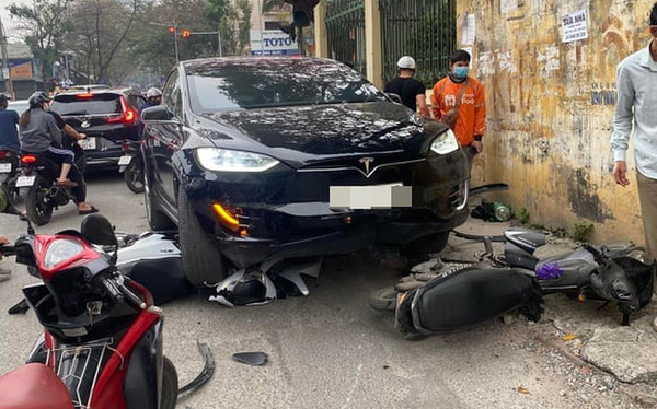 Hình ảnh chiếc SUV gây tai nạn. Ảnh Internet