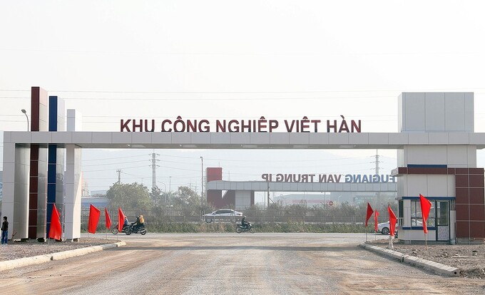 Tuyên truyền, phổ biến giáo dục pháp luật về trật tự ATGT hướng đến người lao động, công nhân trong các KCN.