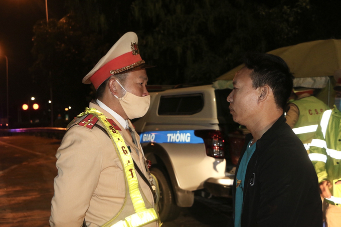 Lực lượng chức năng làm việc với anh N.
