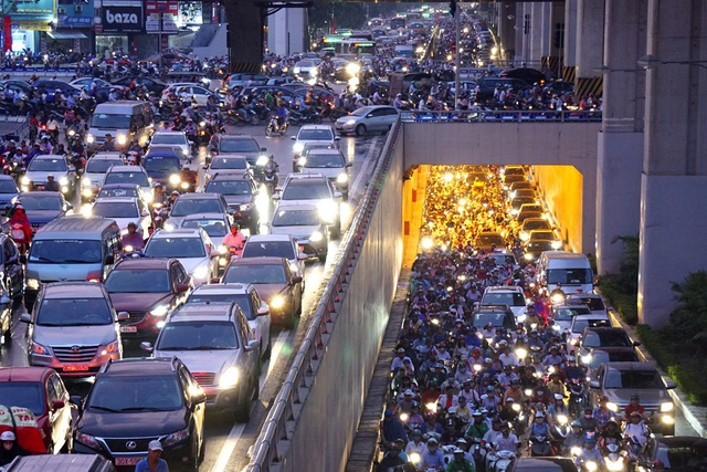 Bộ trưởng Nguyễn Văn Thể yêu cầu tiếp tục rà soát, xử lý các “điểm đen”, điểm tiềm ẩn TNGT