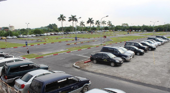 Hiện có tình trạng cơ sở đào tạo với lý do kiểm tra, rà soát công tác tổ chức đào tạo đã tạm dừng tiếp nhận hồ sơ học lái xe ô tô; tạm dừng sát hạch lái xe, cấp đổi, cấp lại giấy phép lái xe