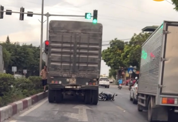 Vụ tai nạn làm một người phụ nữ tử vong tại chỗ, một người phụ nữ khác bị thương.