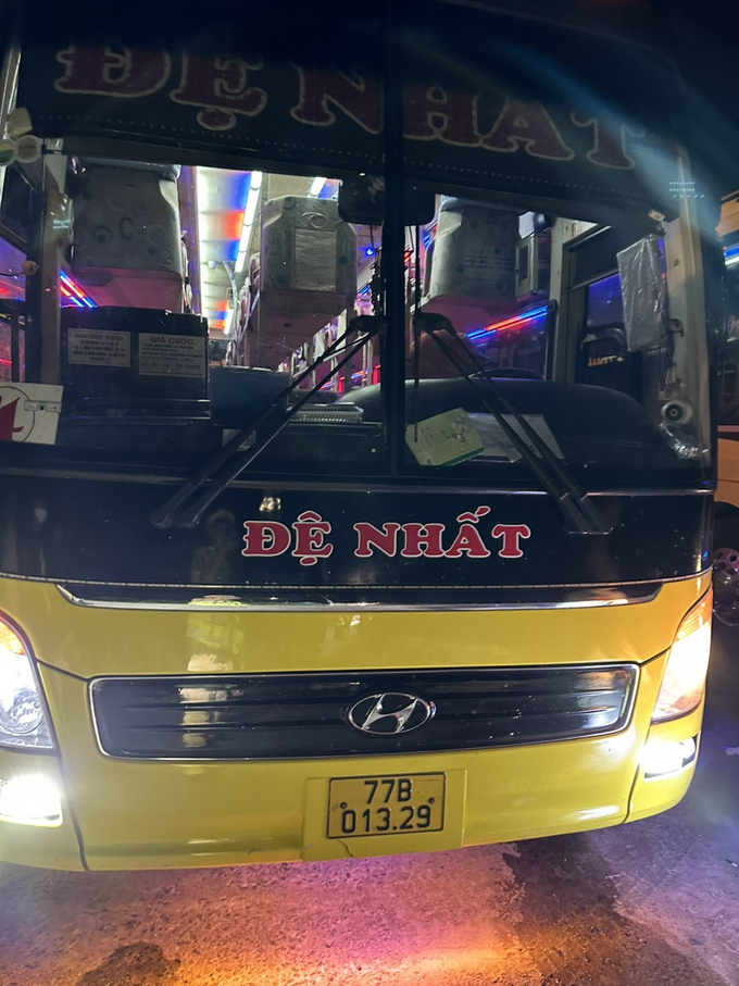 Chiếc xe giường nằm của nhà xe Đệ Nhất do tài xế T. điều khiển