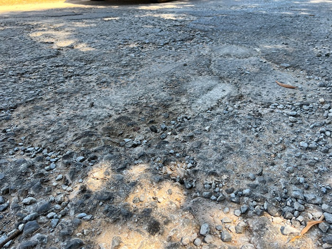 002 (2)