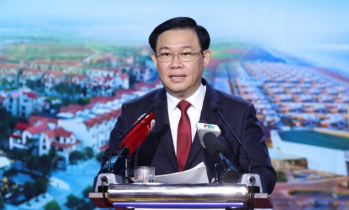 Chủ tịch Quốc hội Vương Đình Huệ phát biểu chỉ đạo hội nghị