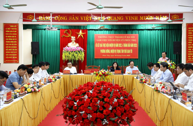 Bí thư Thành ủy Hà Nội Đinh Tiến Dũng phát biểu kết luận buổi làm việc