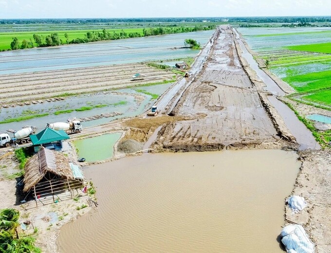 Một số dự án thành phần tiến độ triển khai có nguy cơ chậm như đoạn Quảng Ngãi-Hoài Nhơn, Cần Thơ-Hậu Giang, Hậu Giang-Cà Mau
