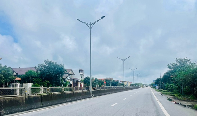 Đoạn đường Km711+200 - Km711+900 qua xã Hưng Thuỷ Huyện Lệ Thuỷ