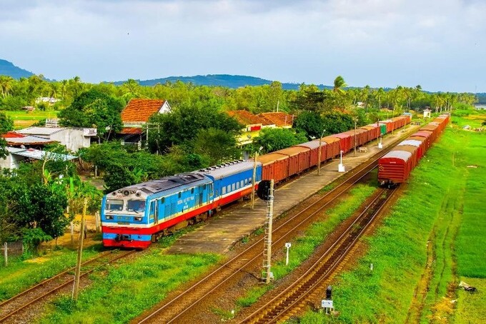 Bộ Giao thông vận tải đề xuất thay đổi thẩm quyền cấp giấy phép kết nối các tuyến đường sắt đô thị, đường sắt chuyên dùng với đường sắt quốc gia