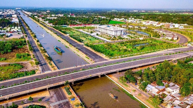 Có 9 cầu được xây mới, nâng cấp cải tạo 1 cầu và tháo dỡ 1 cầu cắt ngang các tuyến đường thủy nội địa quốc gia nhằm cải thiện hệ thống cơ sở hạ tầng giao thông khu vực Đồng bằng sông Cửu Long