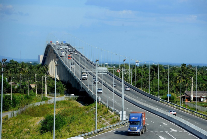 Thủ tướng giao UBND TP. Hồ Chí Minh lập ngay Tổ công tác nghiên cứu, chuẩn bị phương án đầu tư tuyến đường Vành đai 3, Vành đai 4 TP. Hồ Chí Minh.