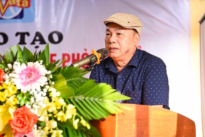 Ông Đặng Trần Thọ - Phó Hiệu trưởng Trường Trung cấp Âu Lạc