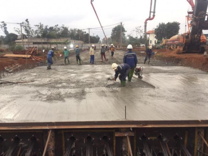 Thi công cầu tại gói thầu XL-03.