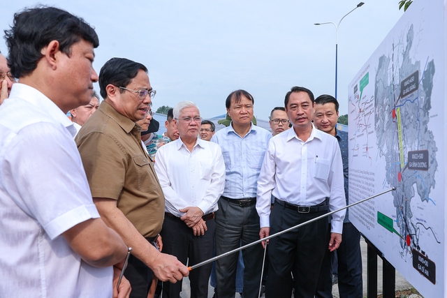 Thủ tướng Chính phủ đã đồng ý chủ trương giao UBND tỉnh Bình Dương chủ trì, phối hợp với Bộ Giao thông vận tải lập Báo cáo nghiên cứu tiền khả thi tuyến Bàu Bàng-Cái Mép - Ảnh: VGP/Nhật Bắc