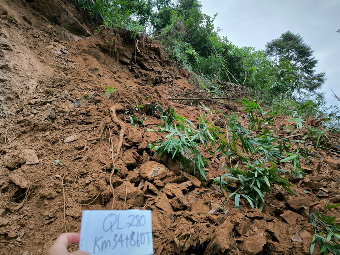 Sạt lở trên QL.280