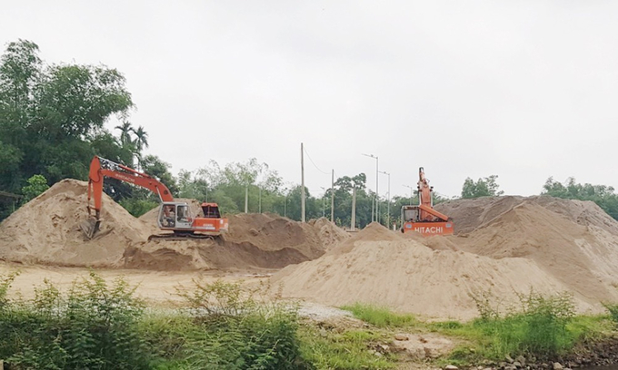 Công ty TNHH Thương mại và Xây dựng Tấn Hoàng bị phạt hơn 114 triệu đồng do vi phạm về hoạt động khai thác khoáng sản.