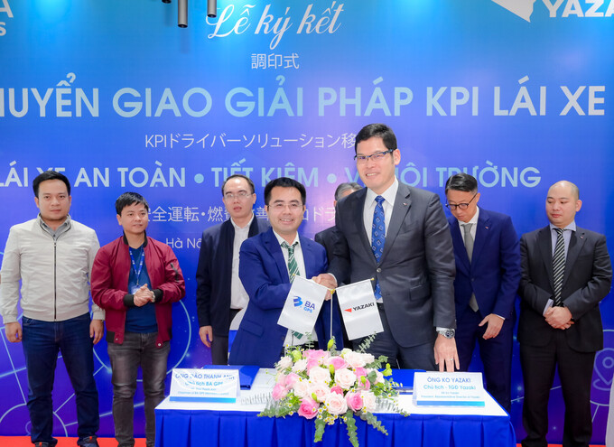 Lễ ký kết chuyển giao giải pháp có sự hiện diện và chứng kiến của các đại diện Yazaki-BA GPS cùng các đơn vị báo chí.