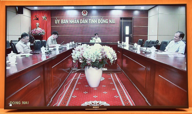 Đại diện lãnh đạo UBND tỉnh Đồng Nai tham dự cuộc họp qua hình thức trực tuyến
