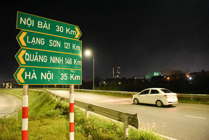 Tại đây nút giao giúp kết nối QL18 với QL1A hướng về cầu Thanh Trì thuận tiện hơn so với trước đây.