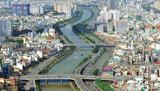 Phát triển đô thị bền vững theo mạng lưới; tỷ lệ đô thị hóa đạt trên 50%; phấn đấu từ 3 - 5 đô thị ngang tầm khu vực và quốc tế