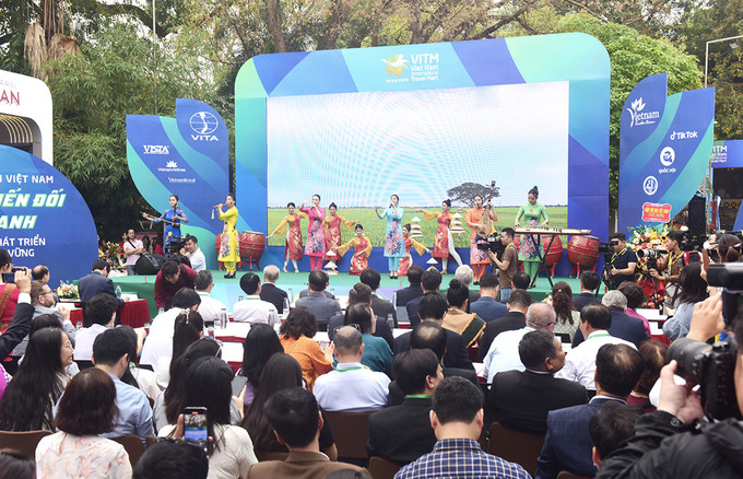 Toàn cảnh Lễ khai mạc