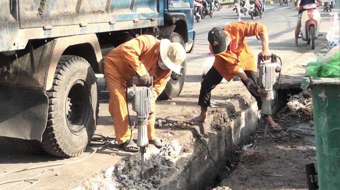 Theo báo cáo của Cơ quan quản lý đường bộ tại khu vực, Doanh nghiệp dự án đang khẩn trương tổ chức triển khai các thủ tục để sửa chữa hệ thống thoát nước trong kế hoạch bảo trì năm 2023 theo quy định. Ảnh minh hoạ