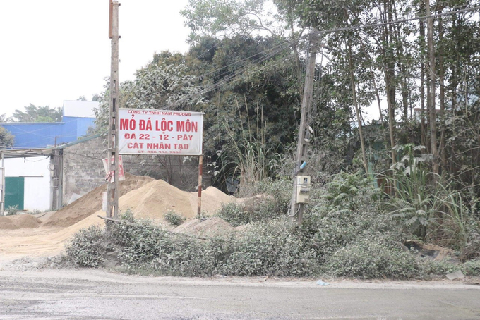 Lối vào mỏ đá Lộc Môn