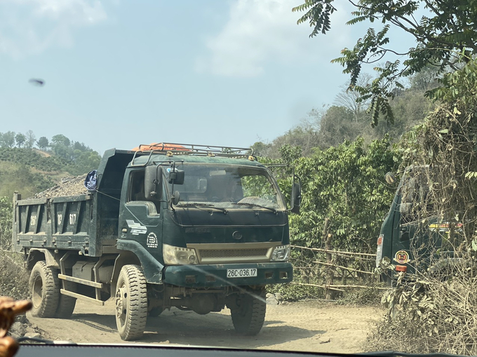 Những chiếc xe tải 'vô tư' hoạt động mà không cần che phủ