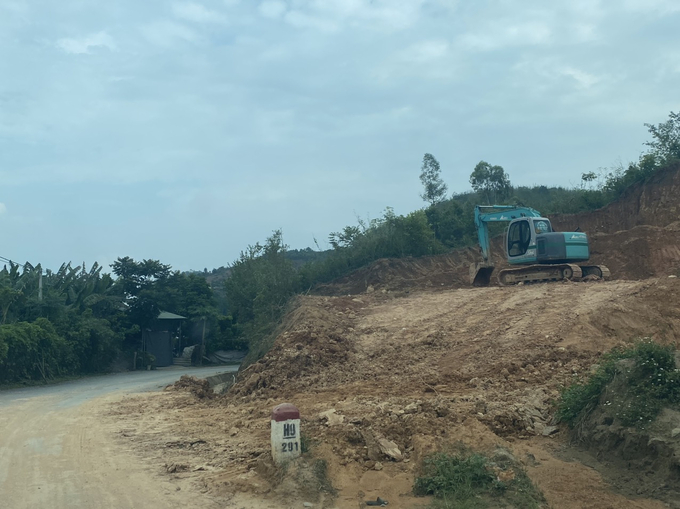 Các sai phạm này diễn ra rầm rộ...