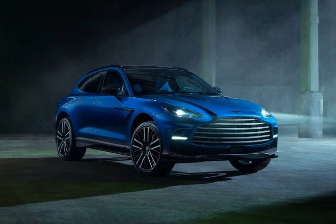 Siêu SUV Aston Martin DBX707 sang trọng mạnh nhất thế giới 