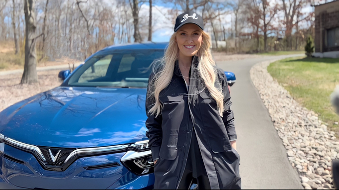 Supercar Blondie cho rằng, VinFast hiện có đủ sức mạnh để “cất cánh” không chỉ ở Mỹ mà còn nhiều nơi khác. Ảnh Vingroup