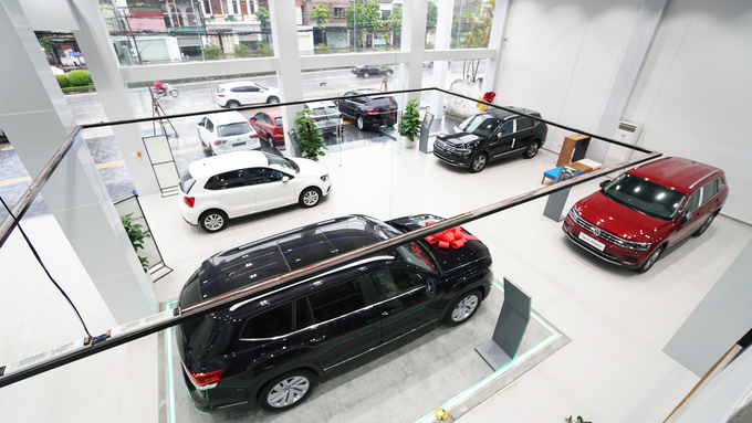 VW Hải Dương được xây dựng theo tiêu chuẩn nhận diện thương hiệu mới của tập đoàn Volkswagen, tập trung vào Con người và Kỹ thuật số (#1 People first - #2 Digital first), mang lại sự tương tác trực quan giữa Khách hàng và Xe