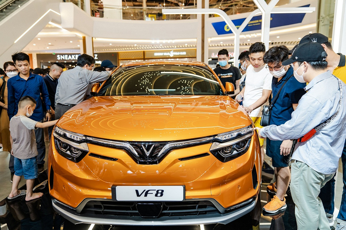 Với chính sách ưu đãi có lợi cho người dùng và giá trị nội hàm sản phẩm, các mẫu xe VinFast trở thành lựa chọn của nhiều khách hàng